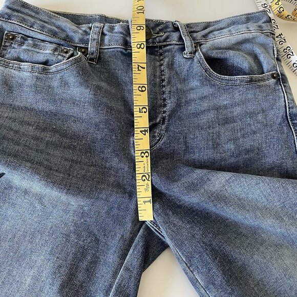 Ed Hardy Women’s Heart Eagle Embroidered Denim Cut Off Shorts Jorts Size 26 - Picture 11 of 16